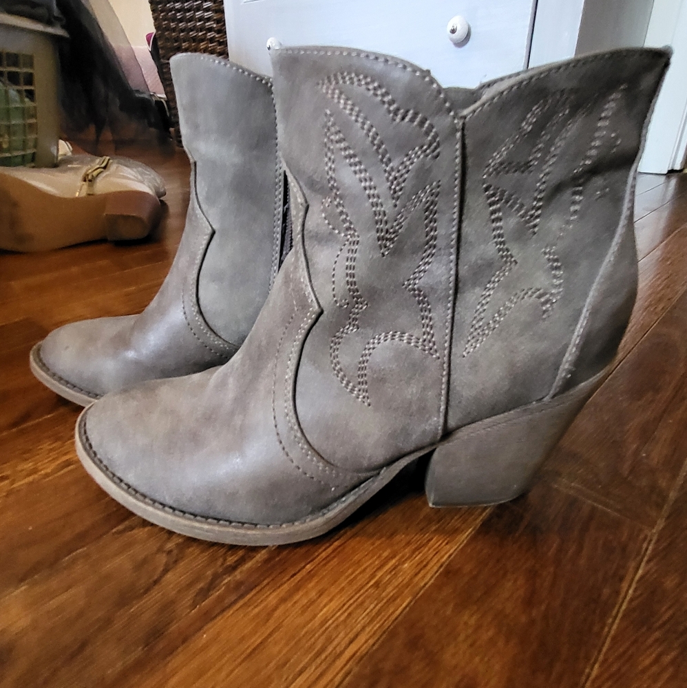 BKE booties